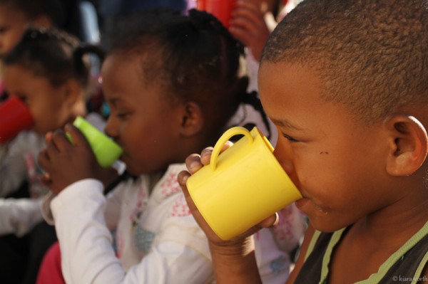 littleangels_feeding_march2014-3