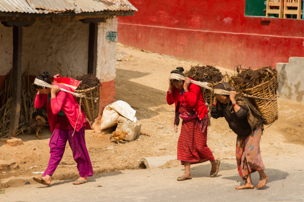 hiking through nepal-22