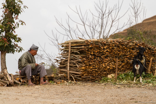 hiking through nepal-41