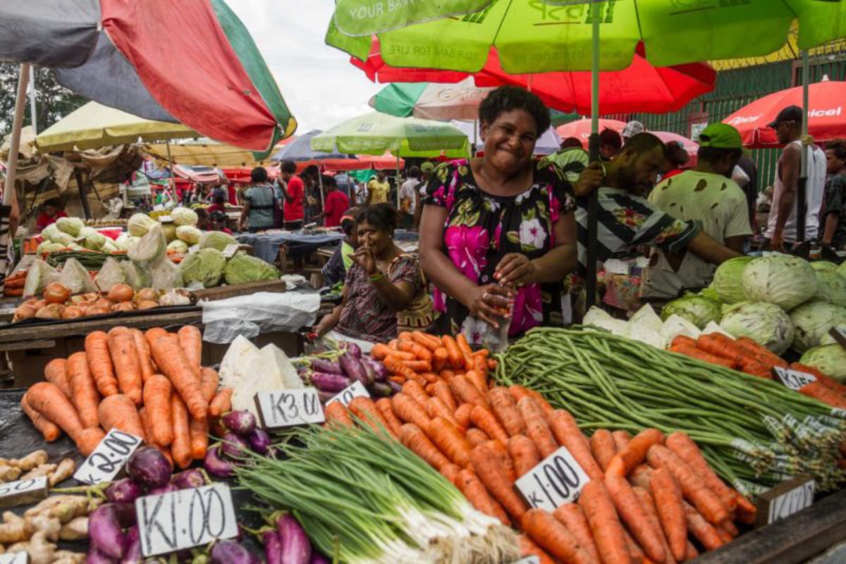 Port Moresby, 2013. Locally grown produce for sale at the Malaoro Market.